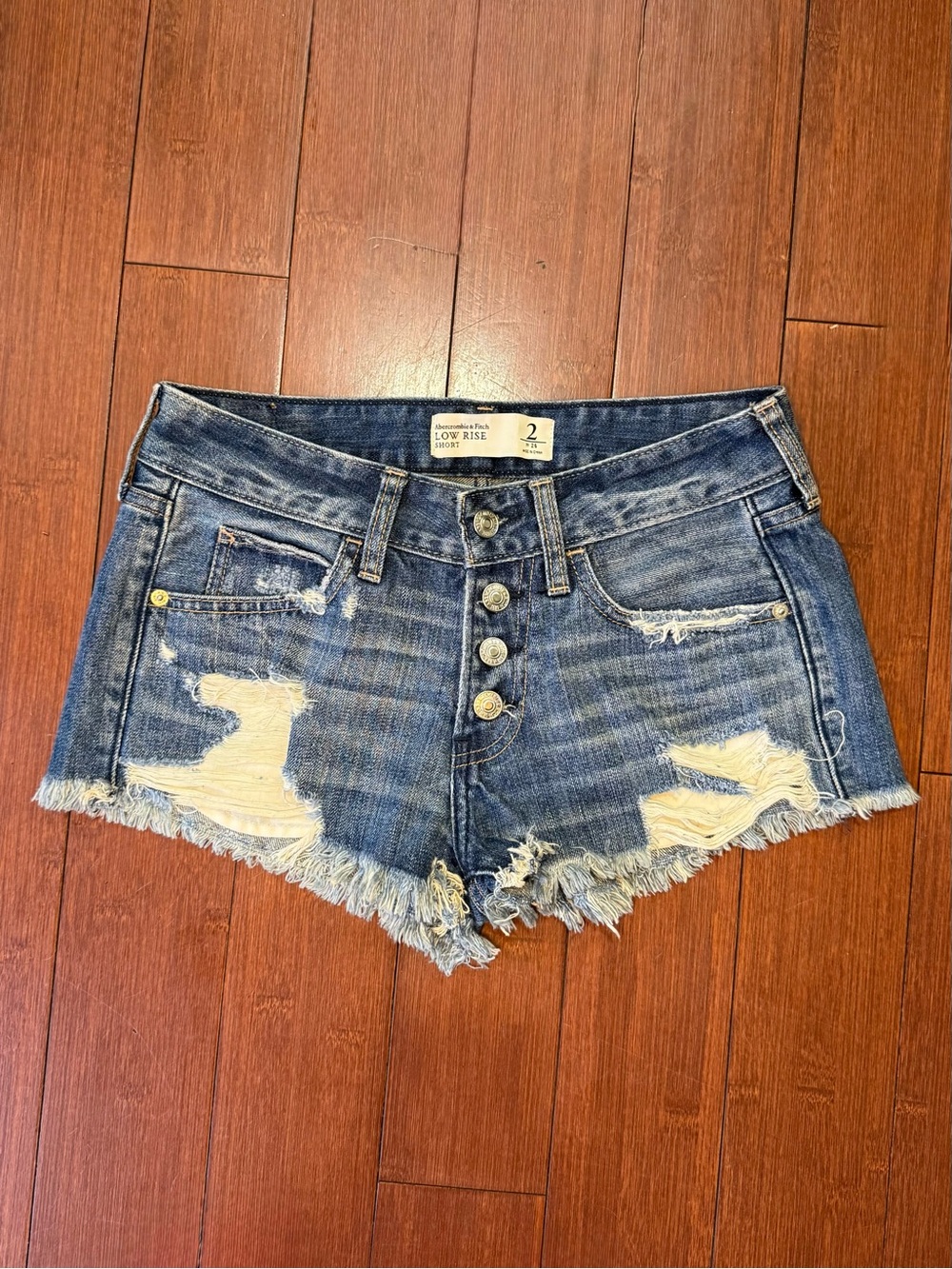 Abercrombie & Fitch Distressed Low Rise Denim Shorts -‎ Size 2